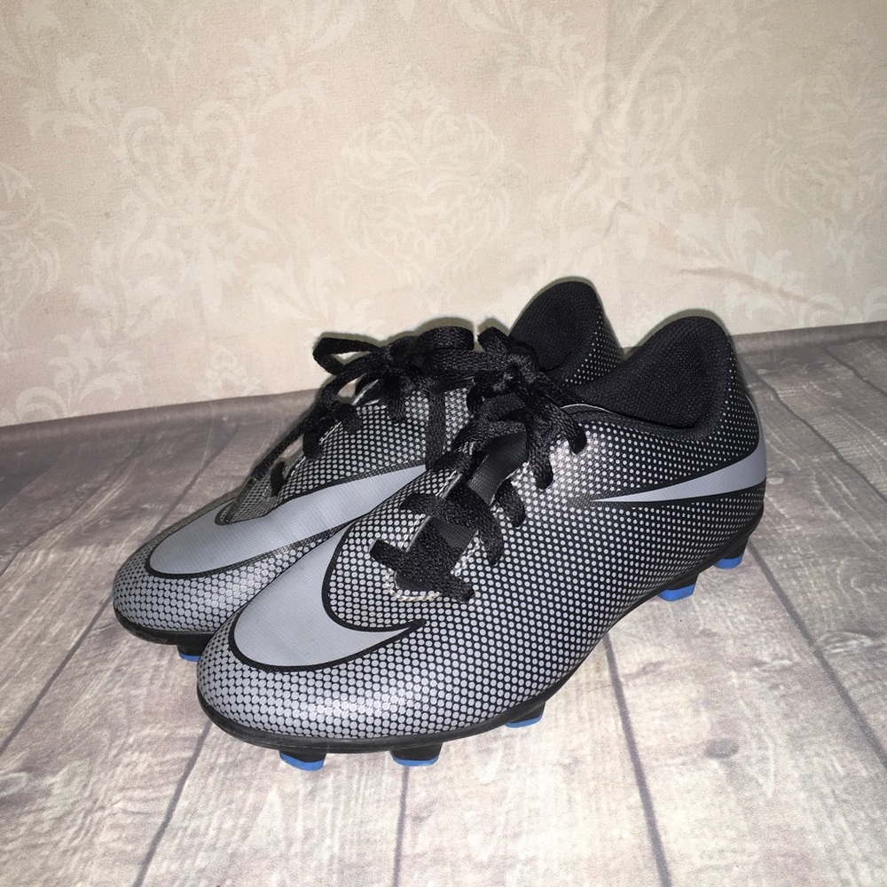 Nike Kids youth soccer cleats size 1 gray
